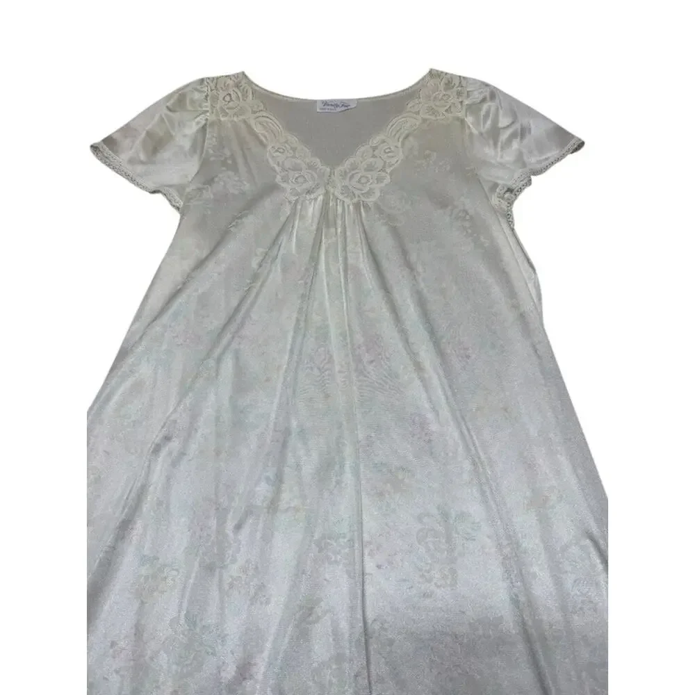 Vanity Fair vintage vanity